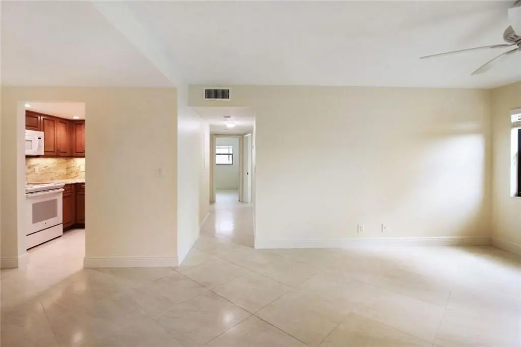 GetMedia (4) at 4620 Bougainvilla Drive 4, Lauderdale-By-The-Sea