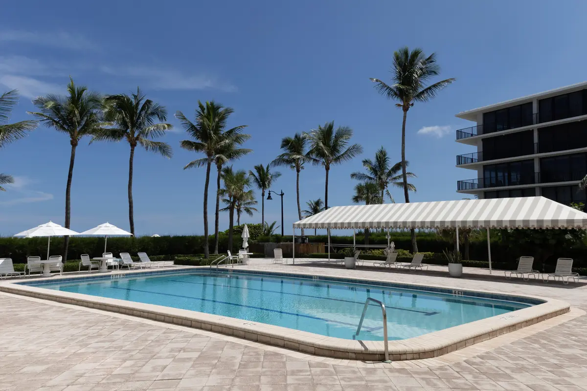 139 Sunrise Ave., 107 at 139 SUNRISE Avenue 107, Palm Beach