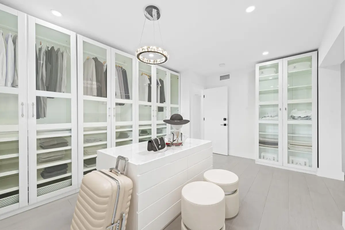 13-web-or-mls-_BWP7434 copy at 877 NE 195TH Street 422, Miami