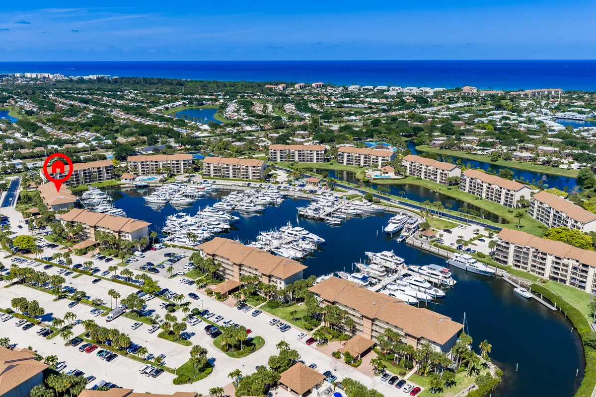 Marina Isles on Bluffs comunities_12 cop at 2601 MARINA ISLE Way 204, Jupiter