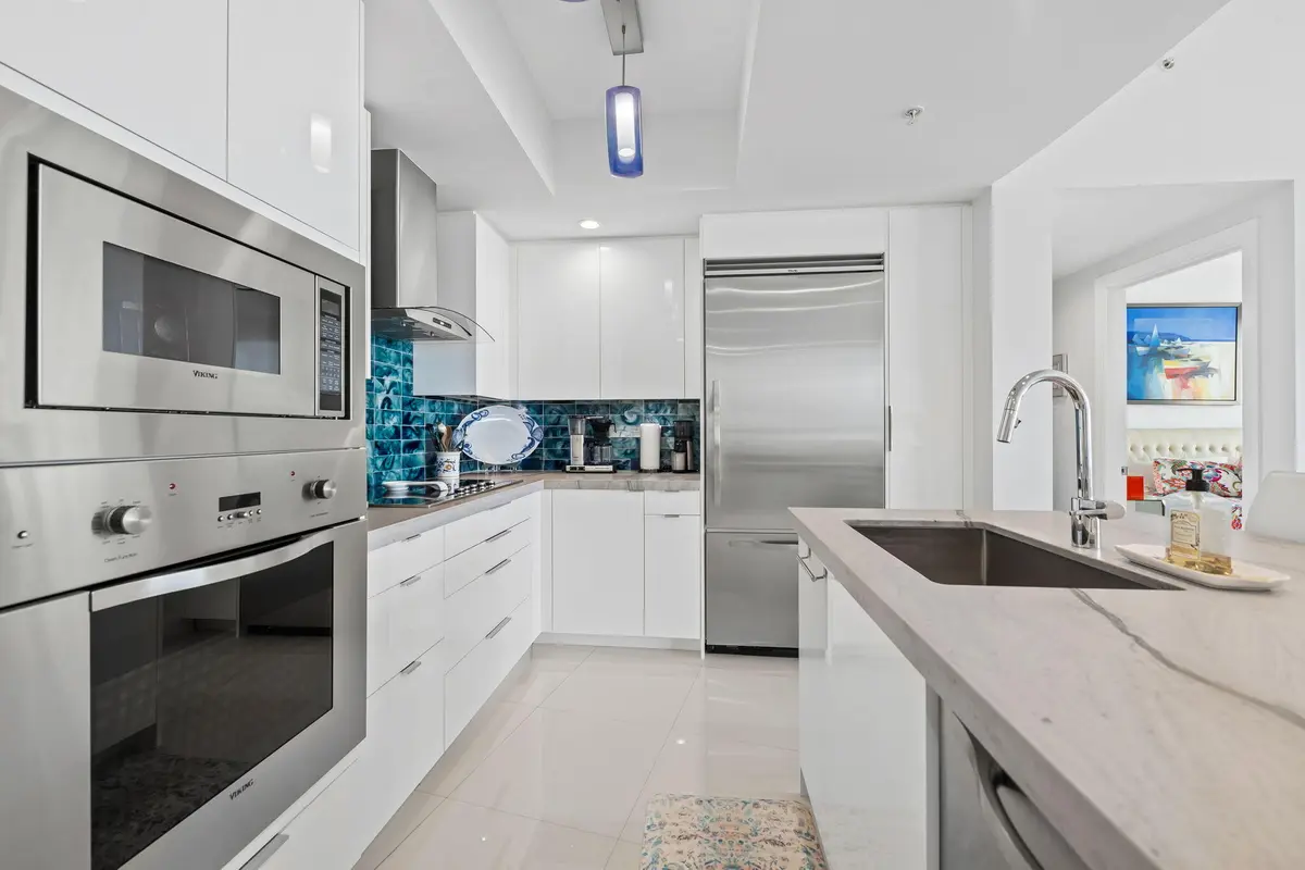 15-web-or-mls-DSC_8529 at 1 N OCEAN Boulevard 1713, Pompano Beach