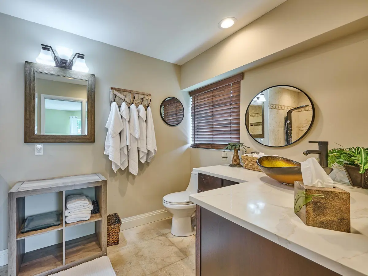 20250727132419942306000000-o at 2810 NE 48th Court, Lighthouse Point