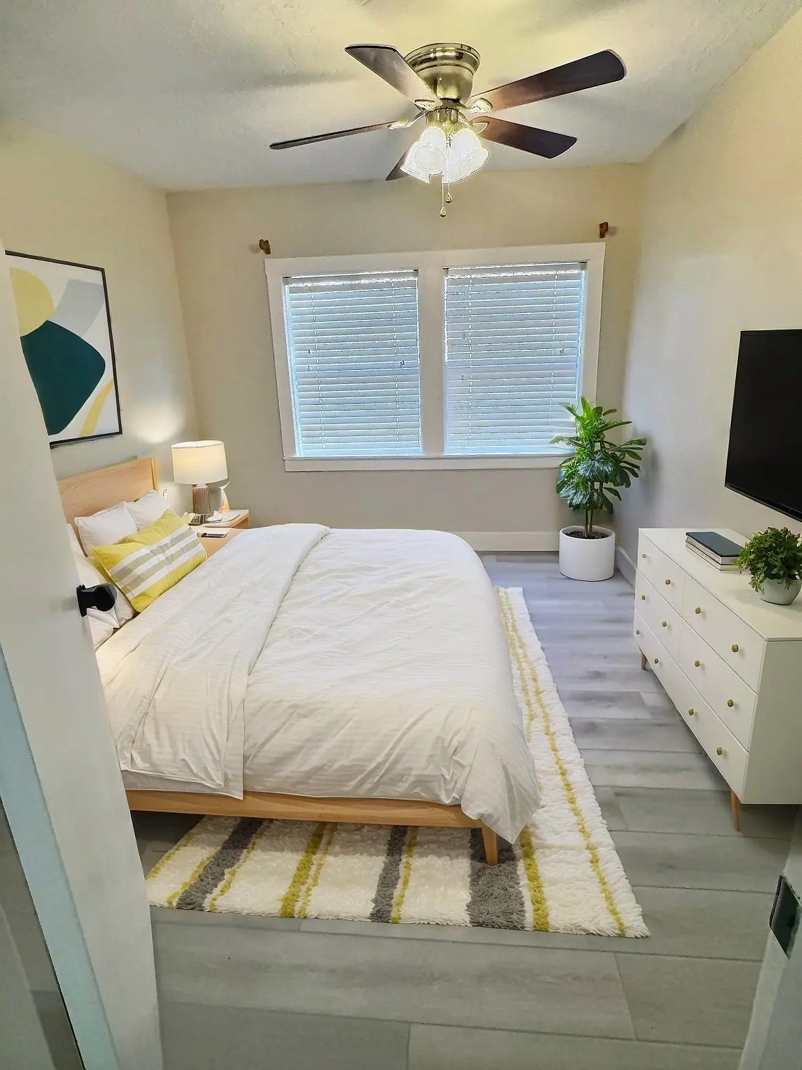 IMG_2713-2 - Bedroom - Scandinavian - 4 at 1122 SW 2ND Court 1, Fort Lauderdale