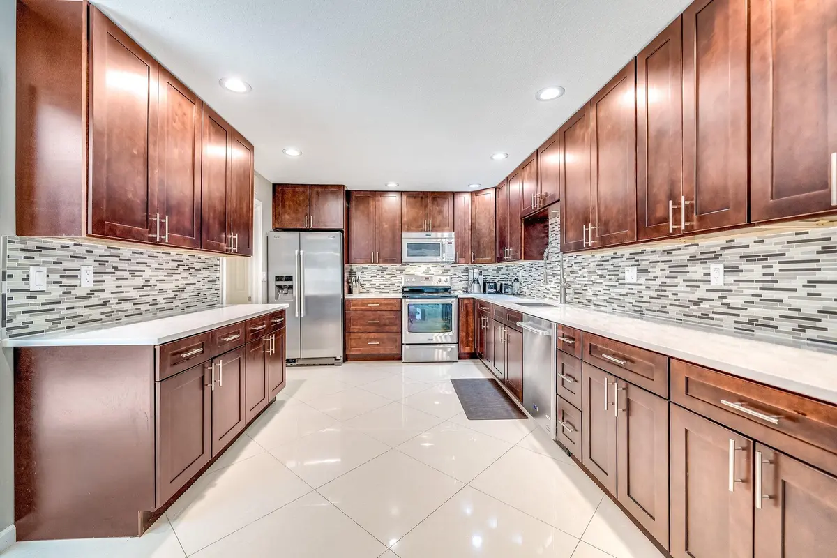 23-web-or-mls-JOY07710 at 574 JUNIPER Place, Wellington