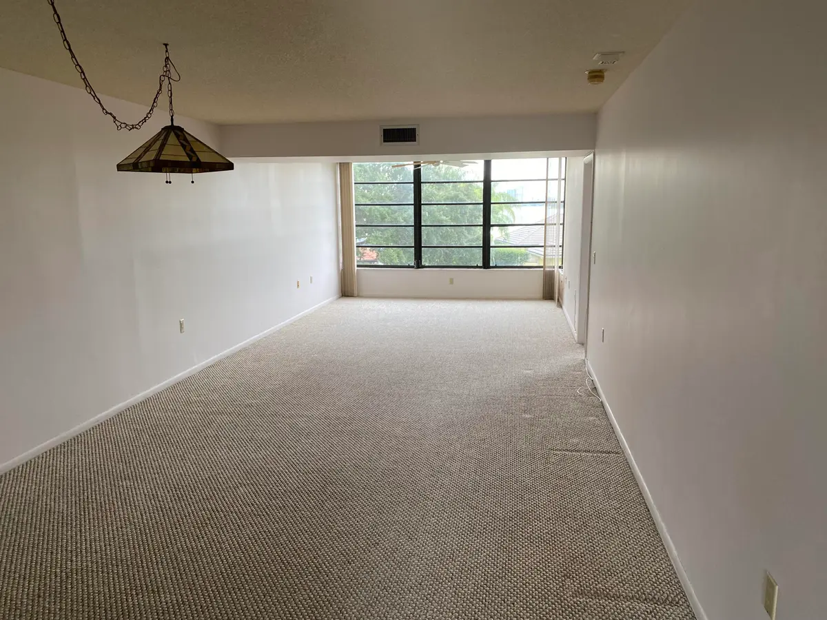 IMG_0147 at 3500 WHITEHALL Drive 302, West Palm Beach
