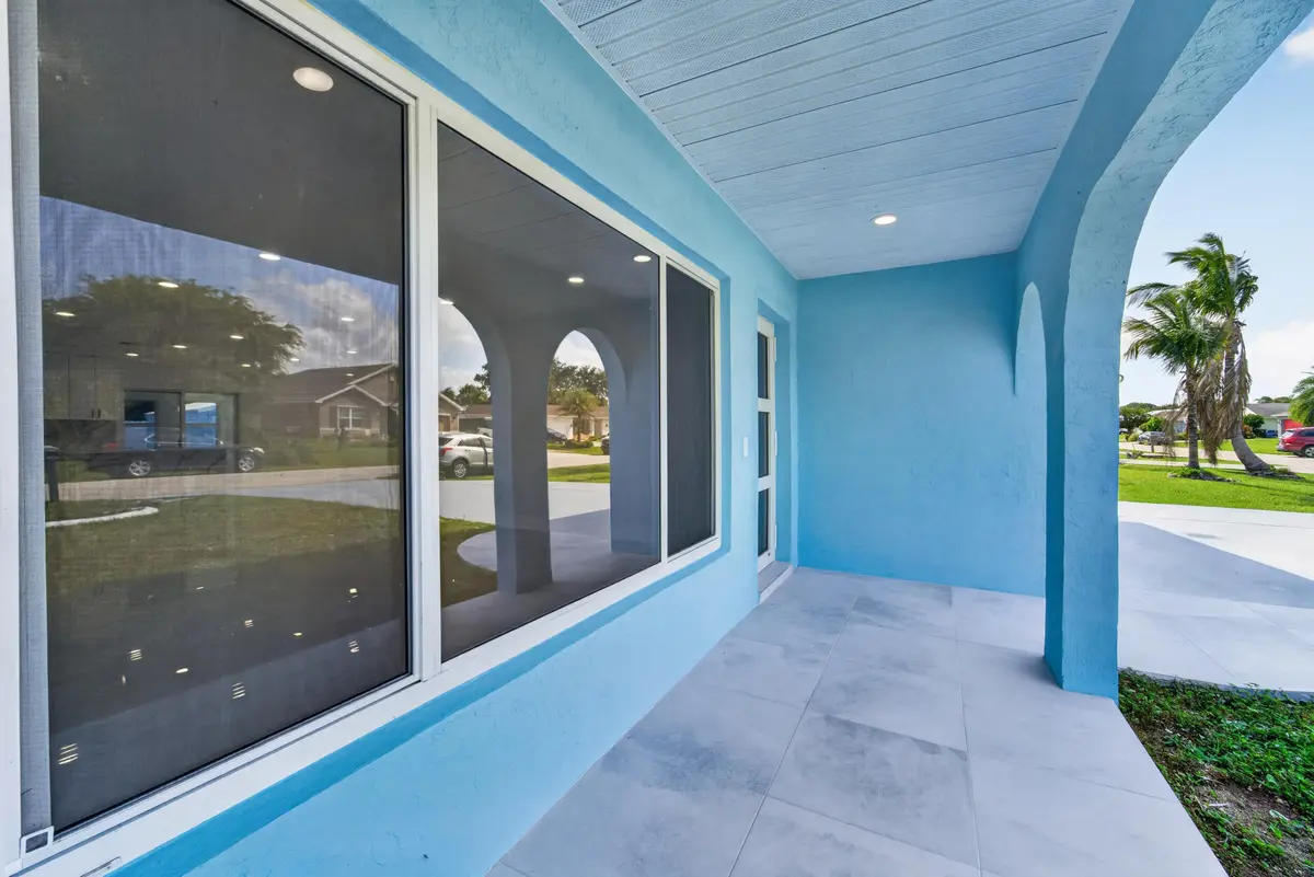 7_dsc00852 at 242 SE Duxbury Avenue, Port St. Lucie