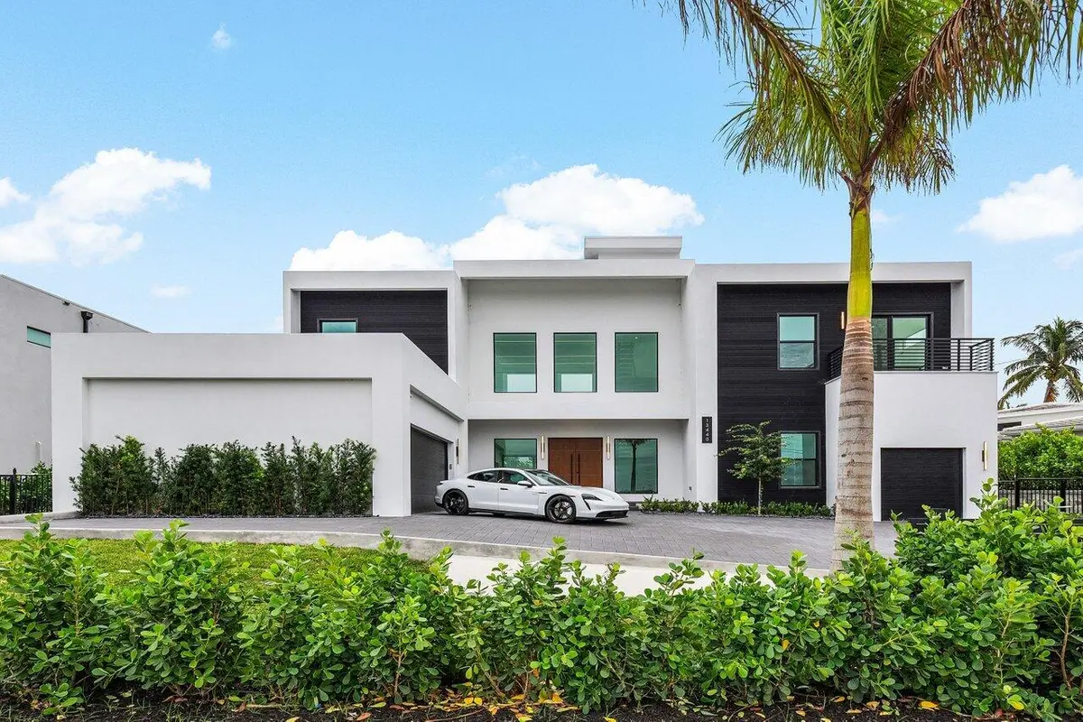 FRONT at 13440 US HIGHWAY 1, Juno Beach