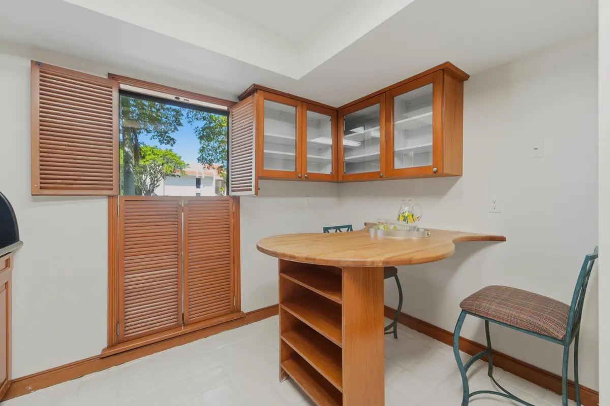 Kitchen Nook at 1700 Presidential Way 103, West Palm Beach
