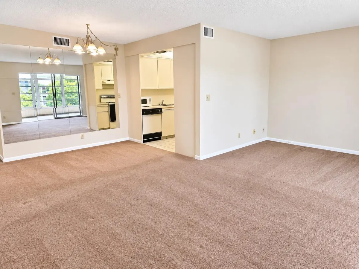 living room at 3401 BIMINI Lane G4, Coconut Creek
