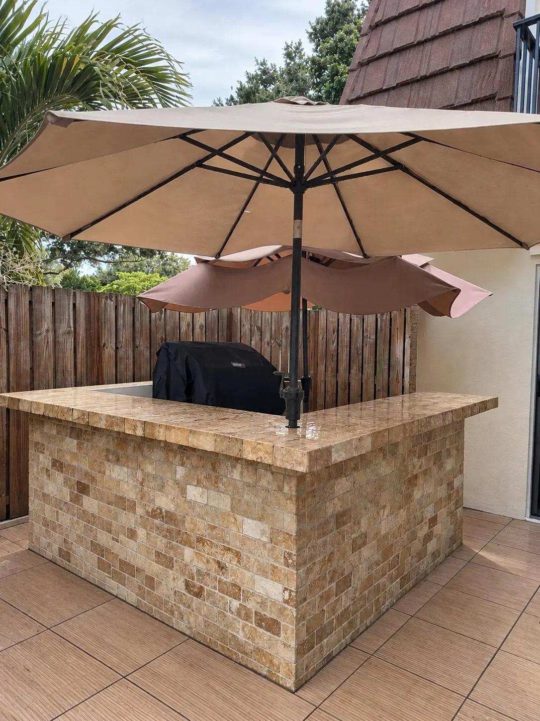 Patio summer kitchen at 2003 20TH Lane, Palm Beach Gardens