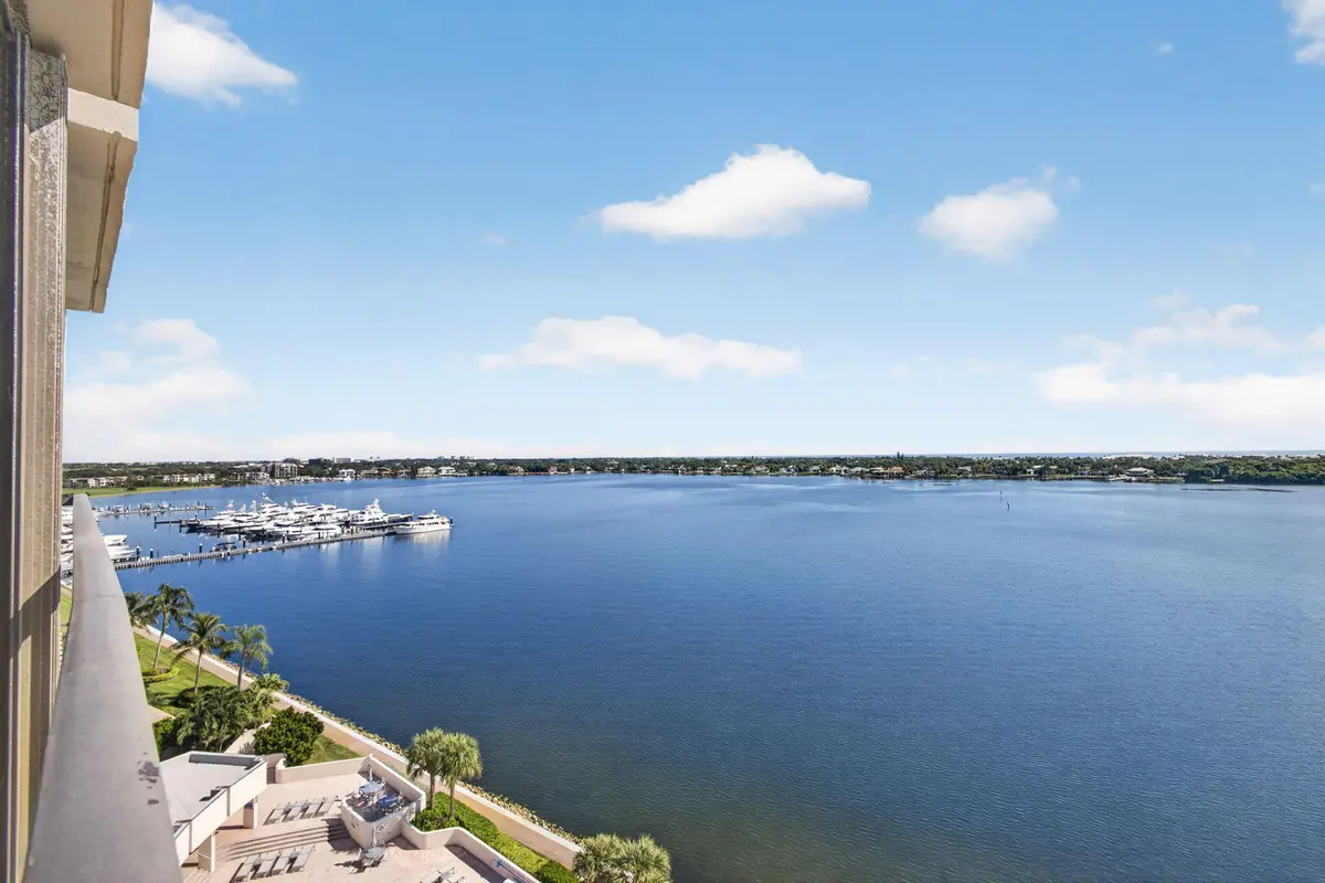 33-web-or-mls-5D1A6087 at 126 LAKESHORE Drive 1125, North Palm Beach