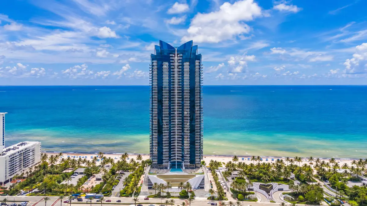 17121 Collins Avenue 2207, Sunny Isles Beach, FL – photo 1