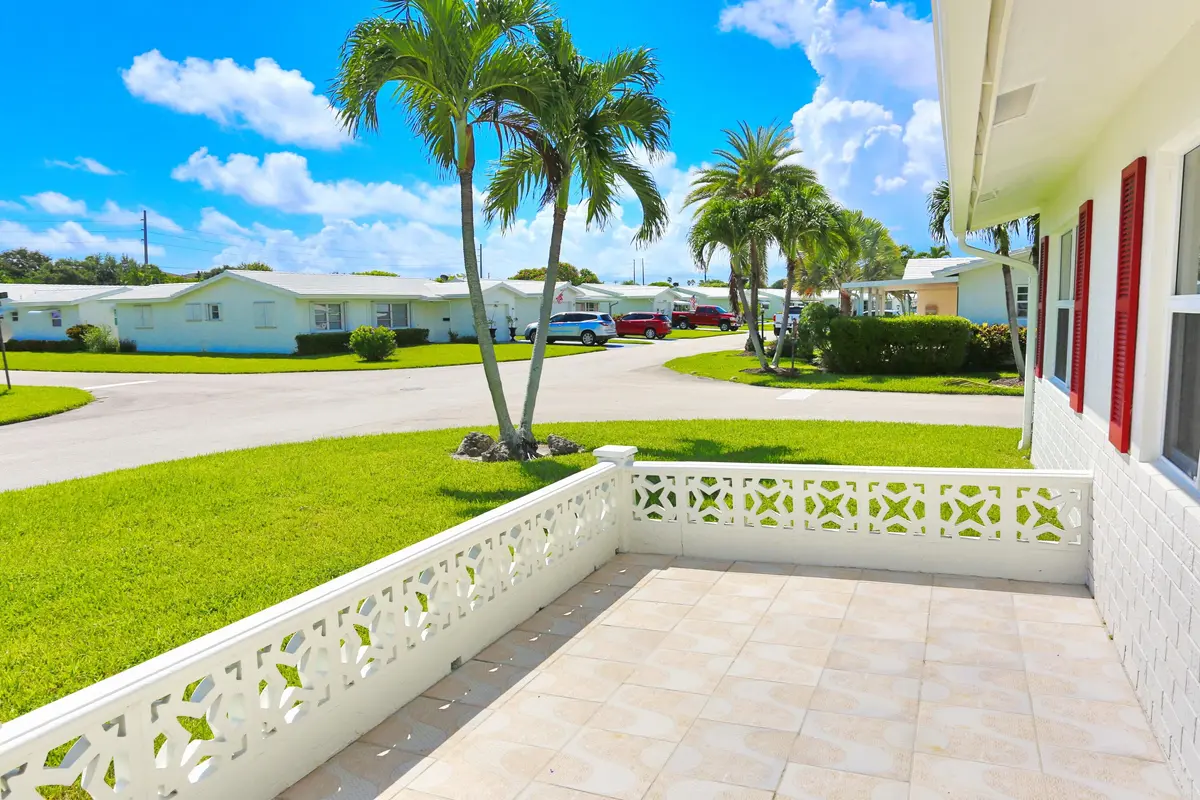 006-029-Patio-4200x2800 at 1015 SW 16th Street, Boynton Beach