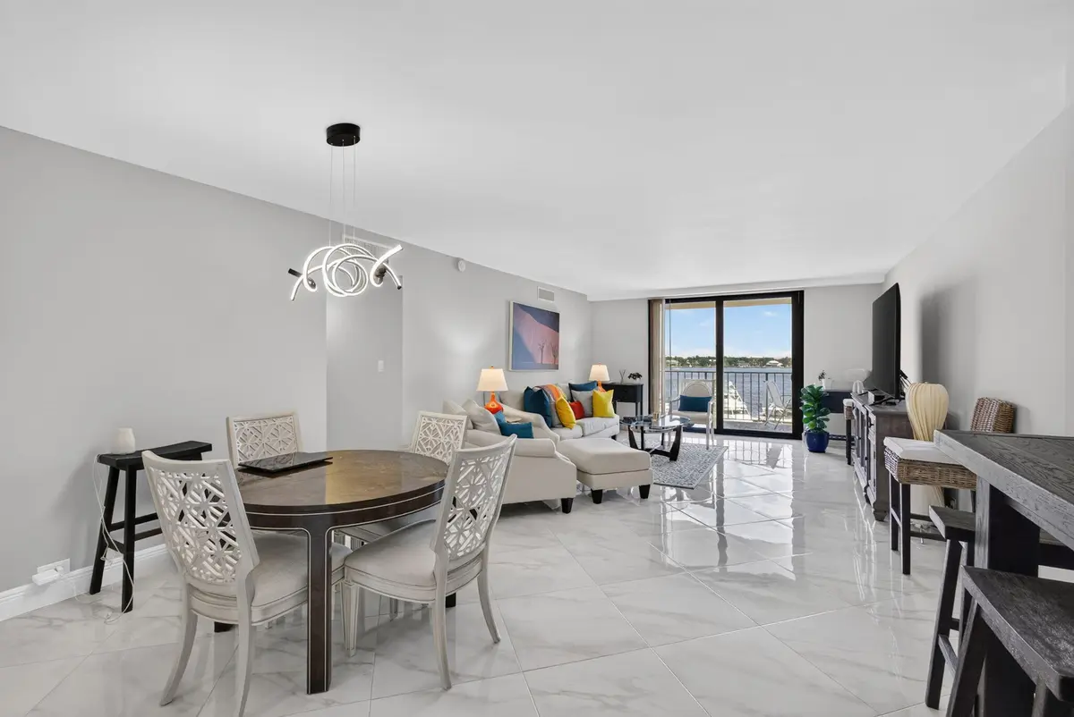 1-web-or-mls-5D1A7942 at 1208 MARINE Way 402, North Palm Beach