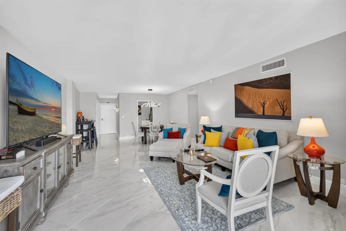 4-web-or-mls-5D1A7965 at 1208 MARINE Way 402, North Palm Beach
