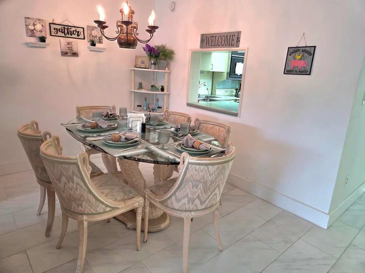 Dining Area at 1501 S OCEAN Boulevard 208, Lauderdale-By-The-Sea