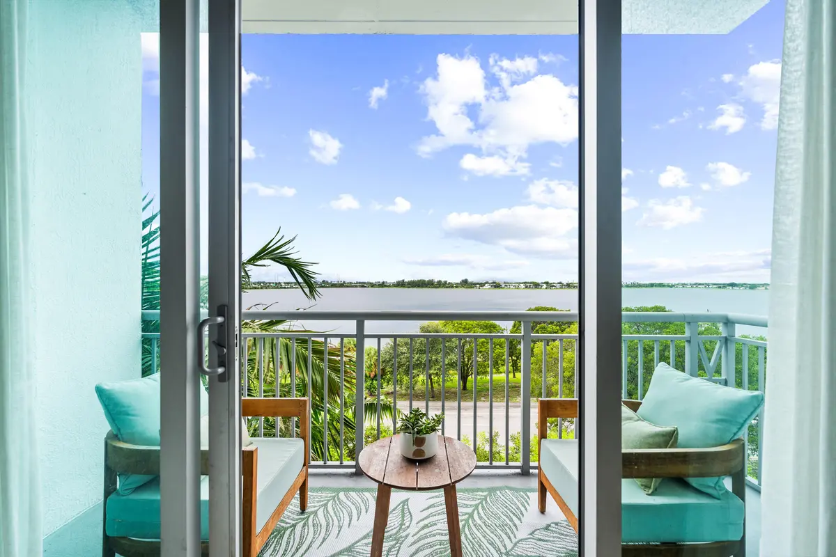 DSC01402 at 300 S Australian Avenue Unit 425, West Palm Beach