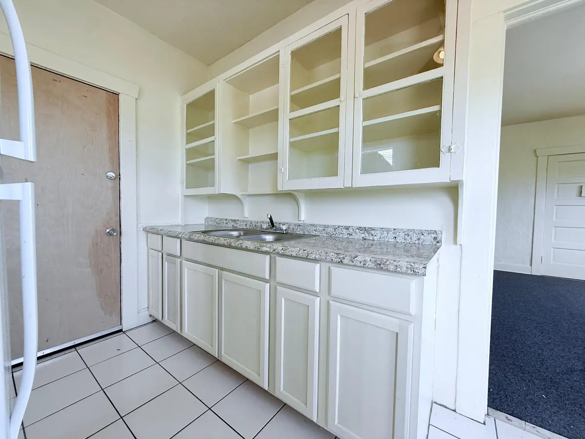 WhatsApp Image 2025-07-31 at 19.04.52 (3 at 2010 Broward Avenue 12, West Palm Beach
