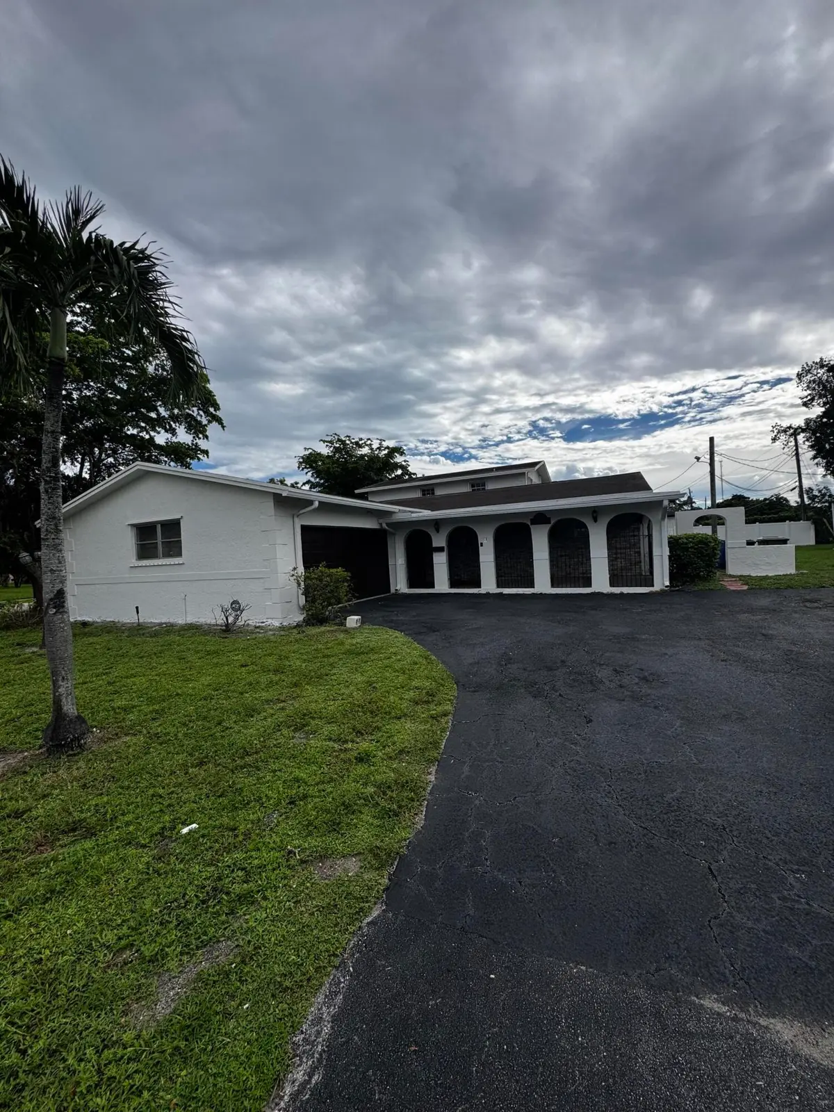 IMG_2016 at 2320 NW 30TH Way, Fort Lauderdale
