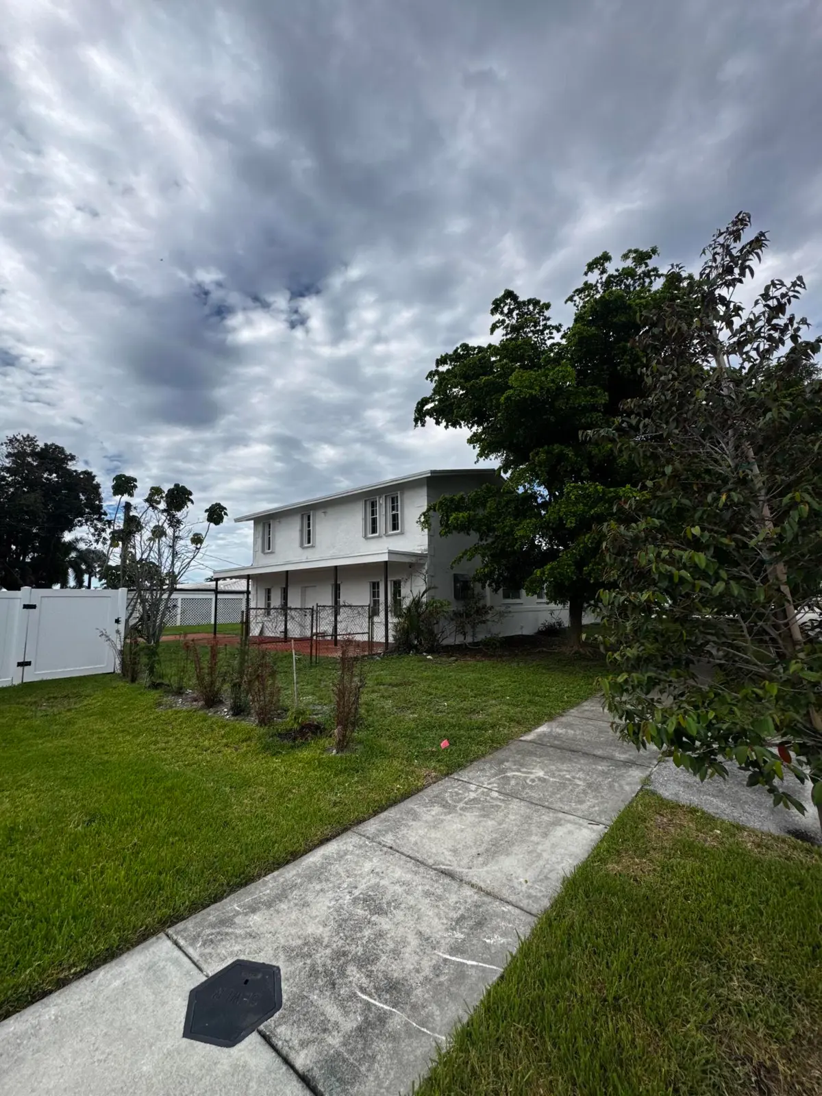 IMG_2021 at 2320 NW 30TH Way, Fort Lauderdale
