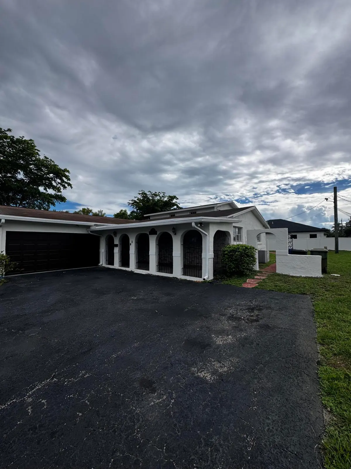 IMG_2017 at 2320 NW 30TH Way, Fort Lauderdale