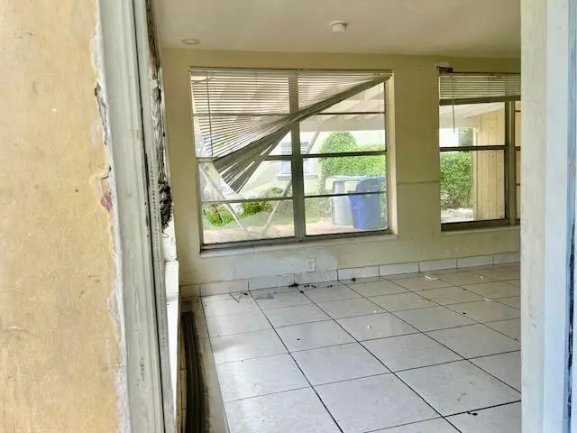 IMG_9102 at 1513 NE 27TH Court, Pompano Beach