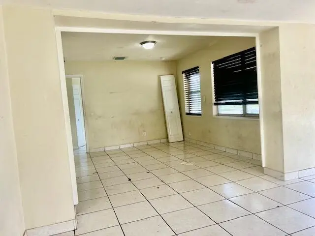 IMG_9106 at 1513 NE 27TH Court, Pompano Beach
