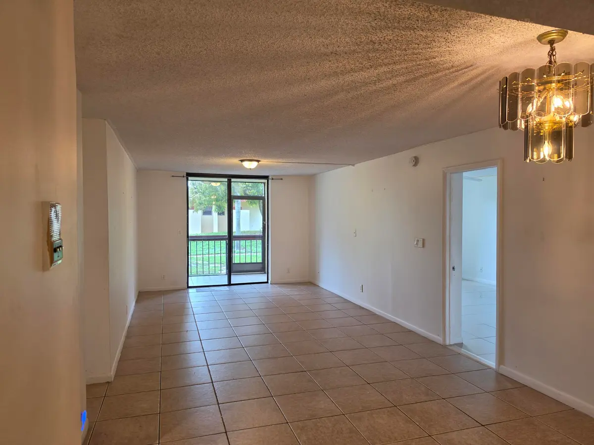 733 SE 1st Way 102, Deerfield Beach, FL – photo 7