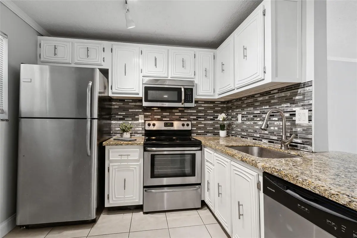All stainless appliances at 485 N Pine Island Road 105A, Plantation