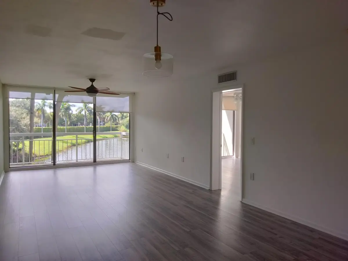 2401 Village Boulevard 202, West Palm Beach, FL – photo 3