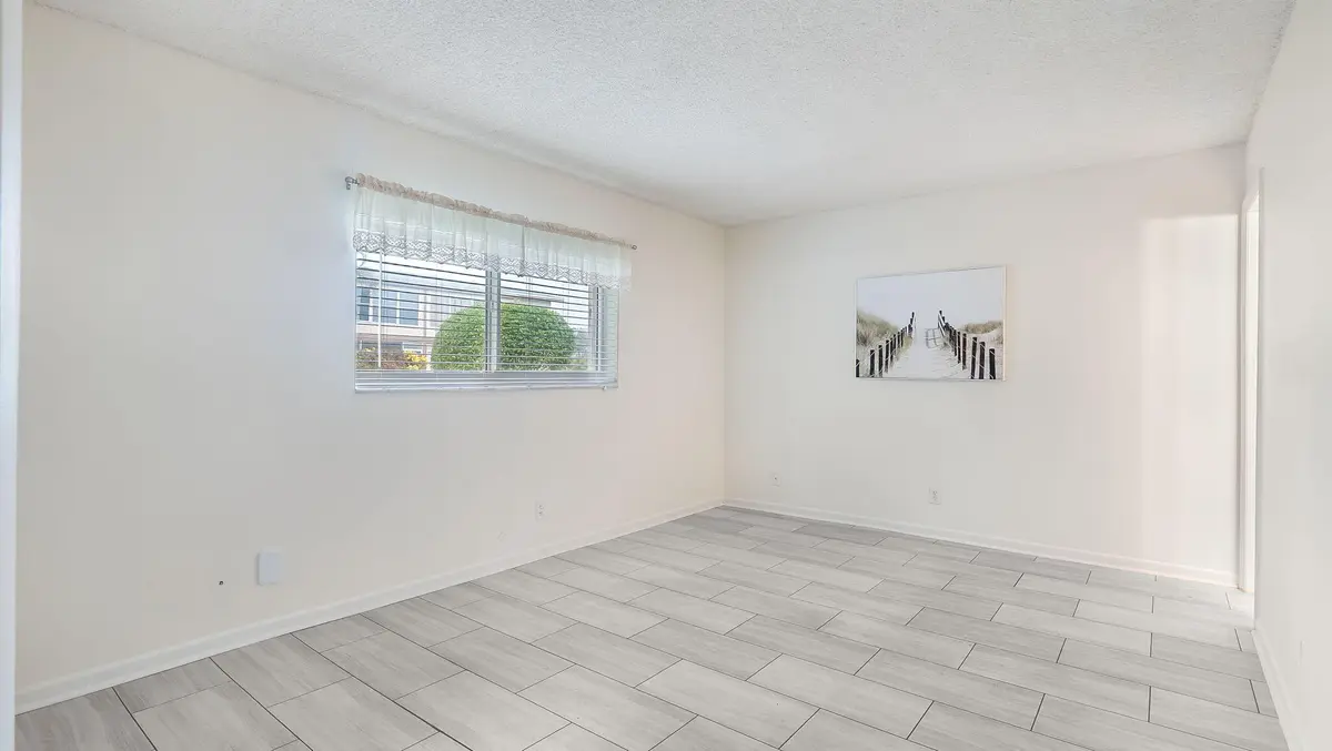 4-web-or-mls-DSC06713 at 601 NW 78TH Terrace 106, Margate
