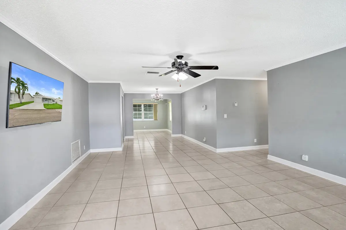 DSC05692 at 1013 SW 15th Street, Boynton Beach