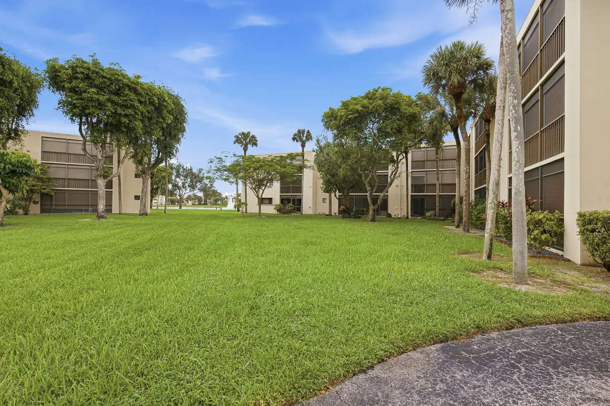 Back Building-B at 5340 LAS VERDES Circle 202, Delray Beach