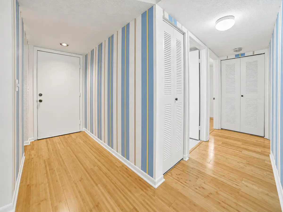 Entrance at 5340 LAS VERDES Circle 202, Delray Beach