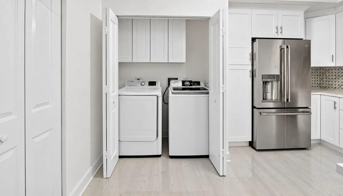 10-web-or-mls-Kitchen at 1690 RENAISSANCE COMMONS Boulevard 1201, Boynton Beach