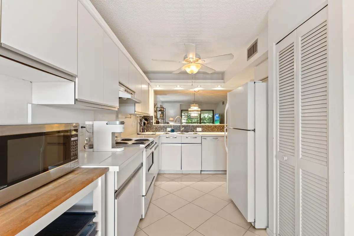 3-web-or-mls-5380-cedar-lake-dr-303 at 5380 CEDAR LAKE Drive 303, Boynton Beach