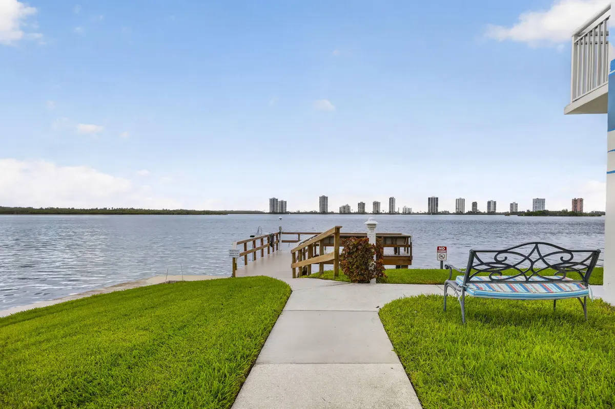 120-web-or-mls-BS1A9229 at 111 Shore Court 301, North Palm Beach