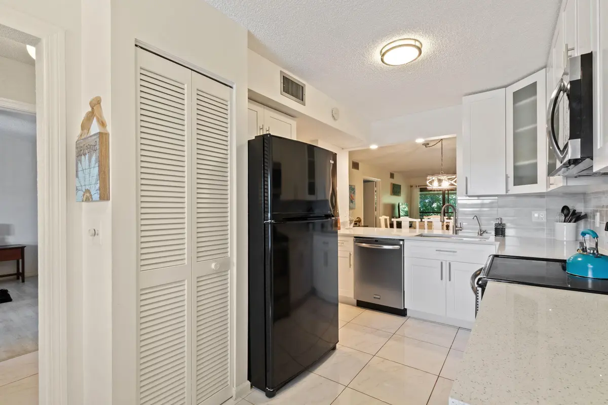 11-web-or-mls-5380-cedar-lake-dr-304 at 5380 CEDAR LAKE Drive 304, Boynton Beach