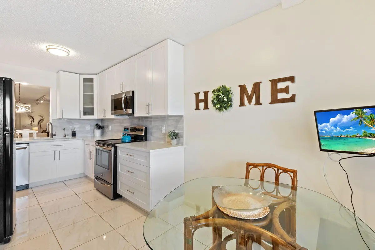 8-web-or-mls-5380-cedar-lake-dr-304 at 5380 CEDAR LAKE Drive 304, Boynton Beach