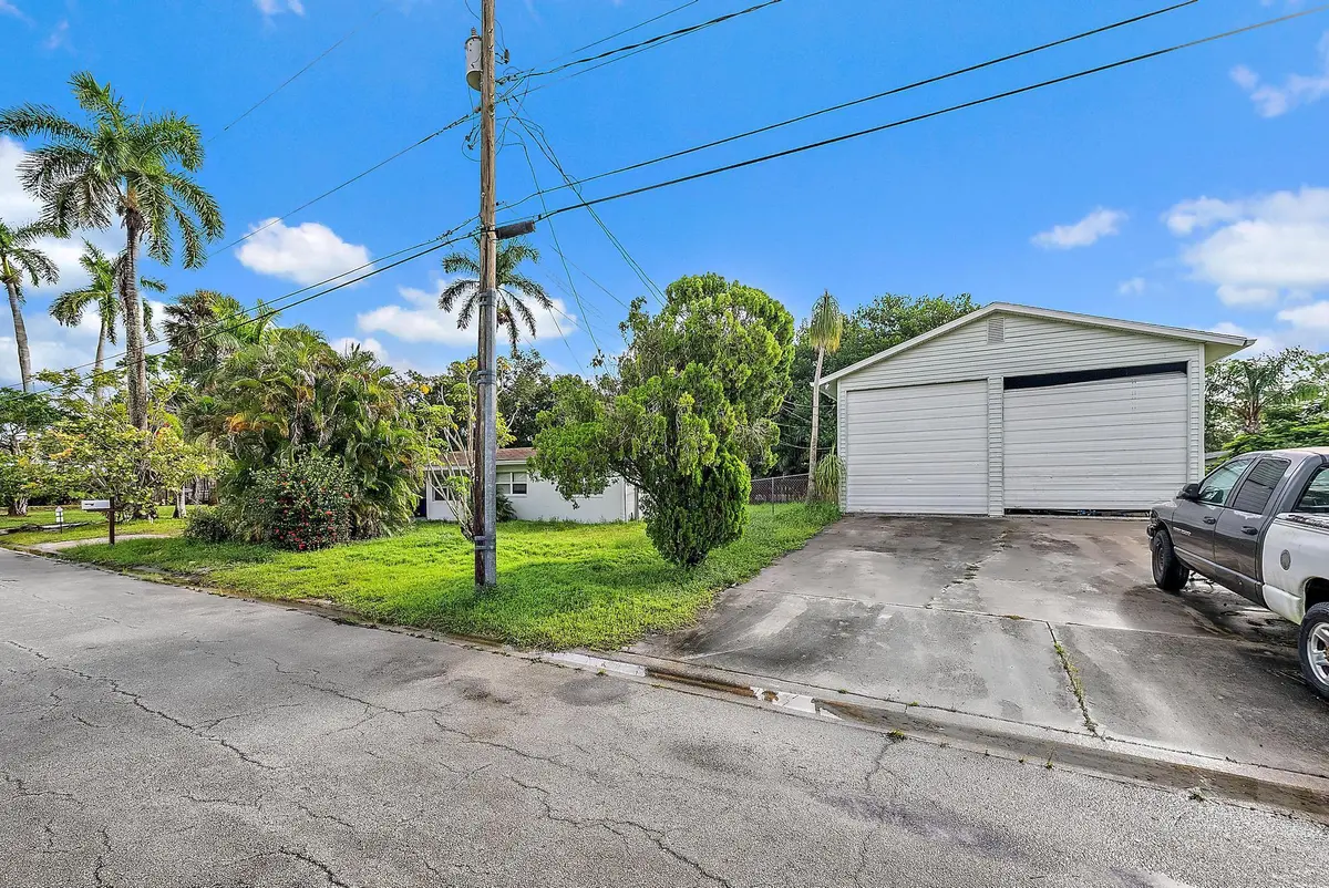 1297 NW Charlie Green Dr-3 at 1297 NW Charlie Green Drive, Stuart