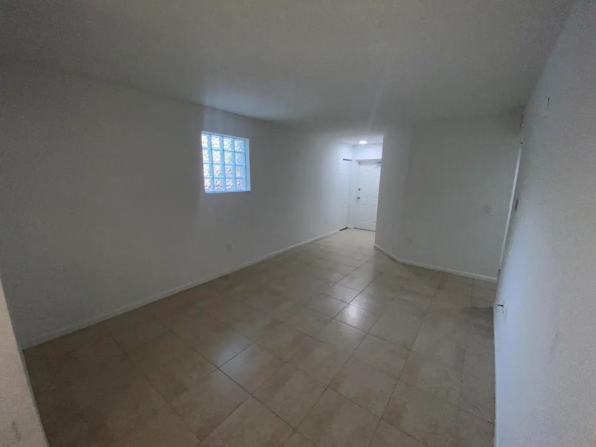 Open Living Area at 3740 N Jog Road 106, West Palm Beach