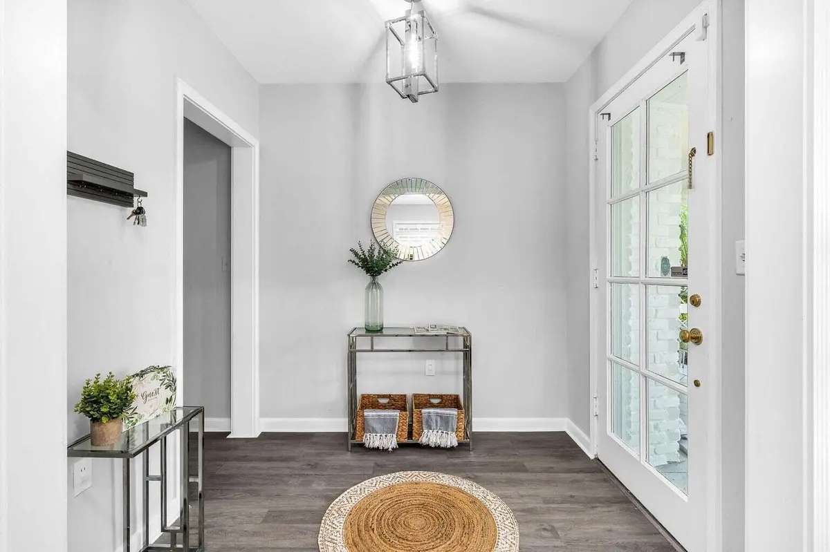 Foyer at 127 MIRAMAR Way, West Palm Beach