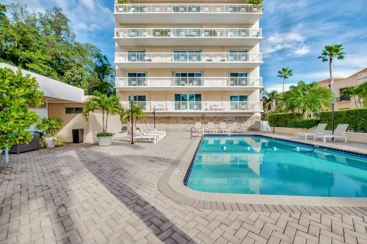 250-Bradley-Pl-308-Palm-Beach_EZP4778 at 250 Bradley Place 504, Palm Beach