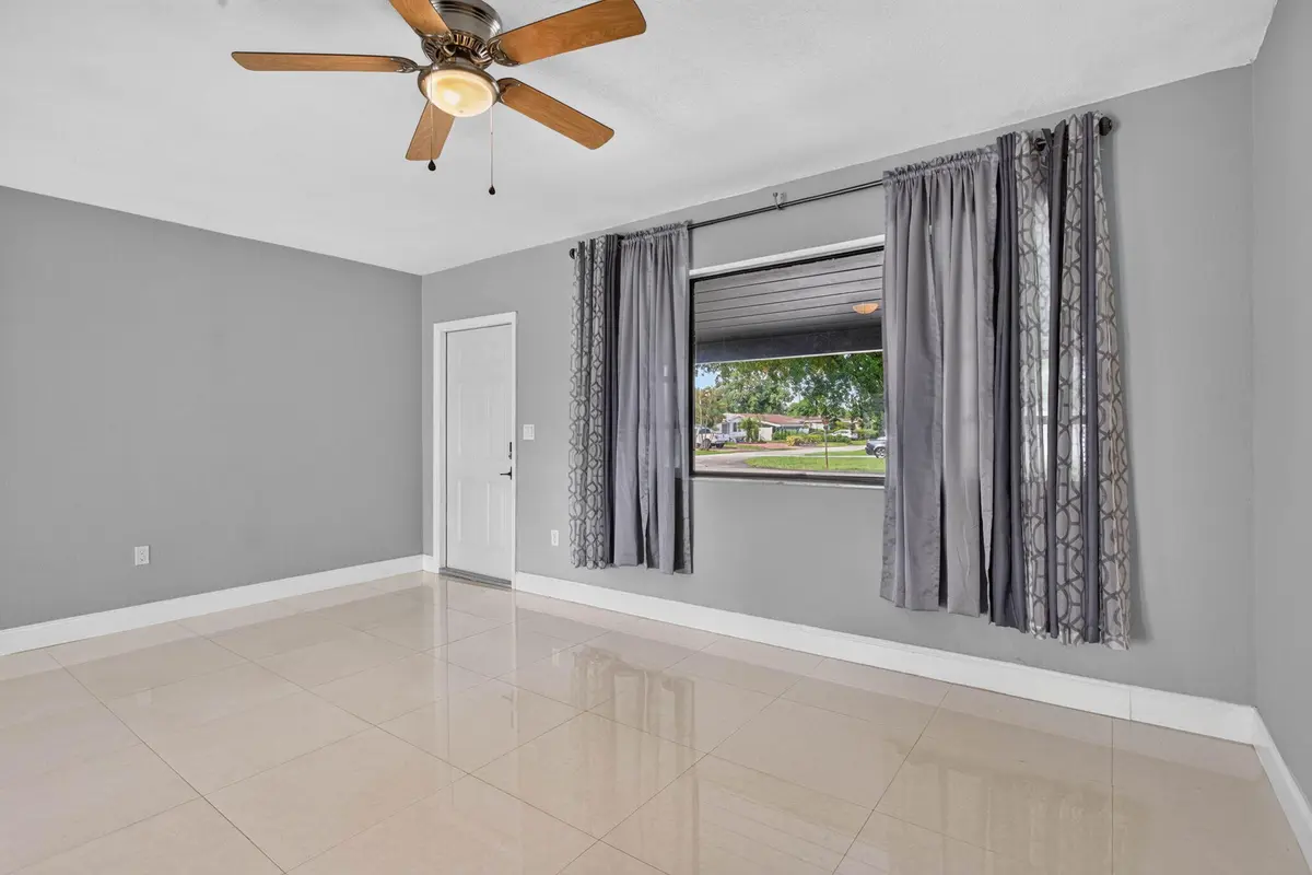 12-web-or-mls-7571-12 at 7571 LASALLE Boulevard, Miramar