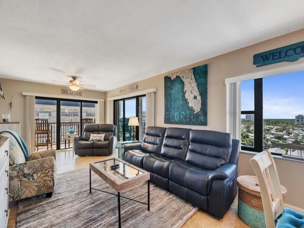 Living area at 5163 N Hwy A1A 820, Hutchinson Island