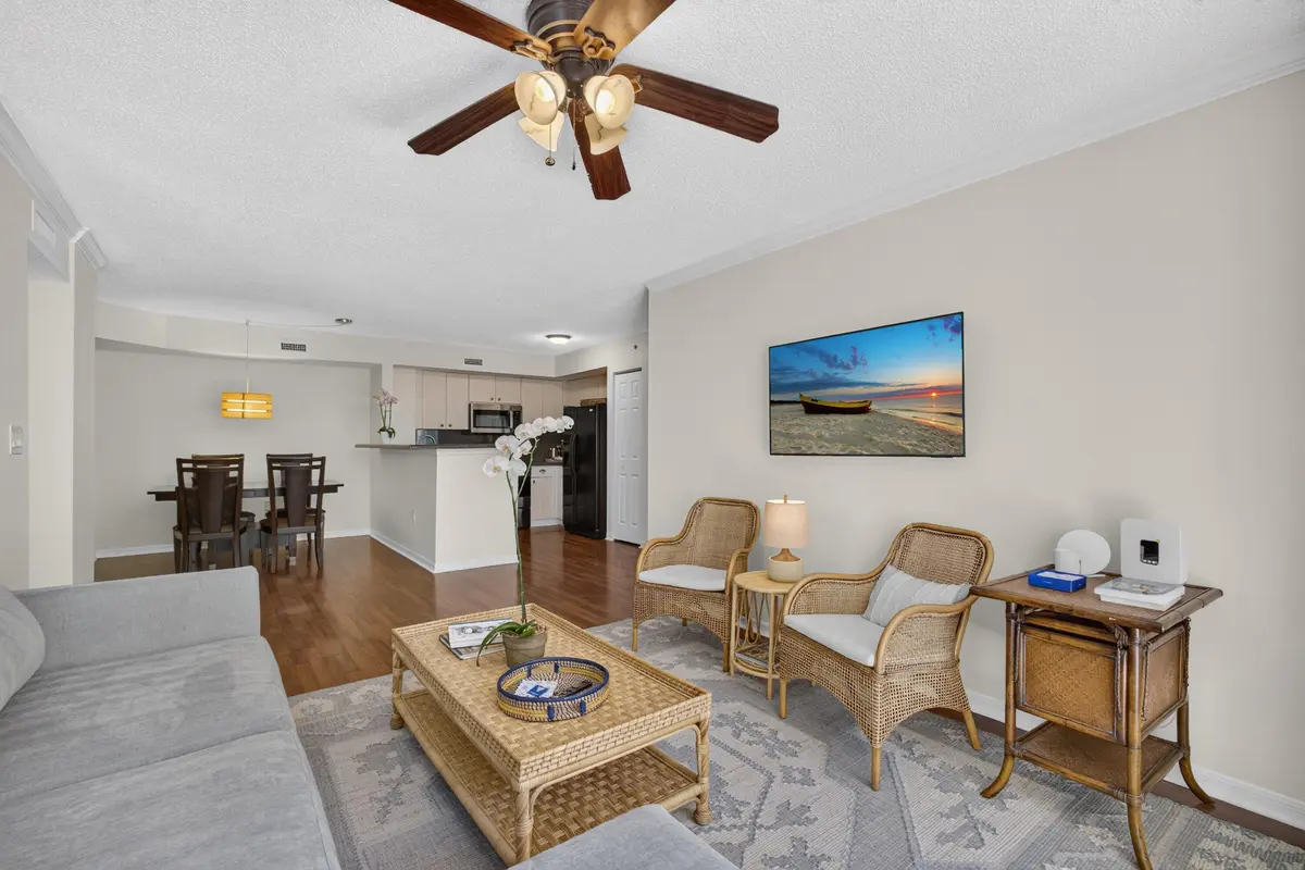 Living-5 at 1801 N FLAGLER Drive 429, West Palm Beach