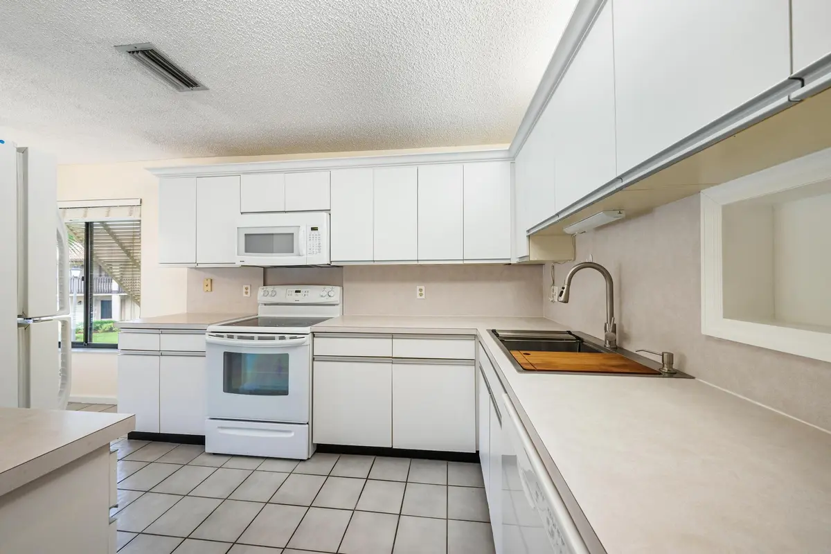 10101 Mangrove Dr. Apt 201-7 at 10101 Mangrove Drive 201, Boynton Beach