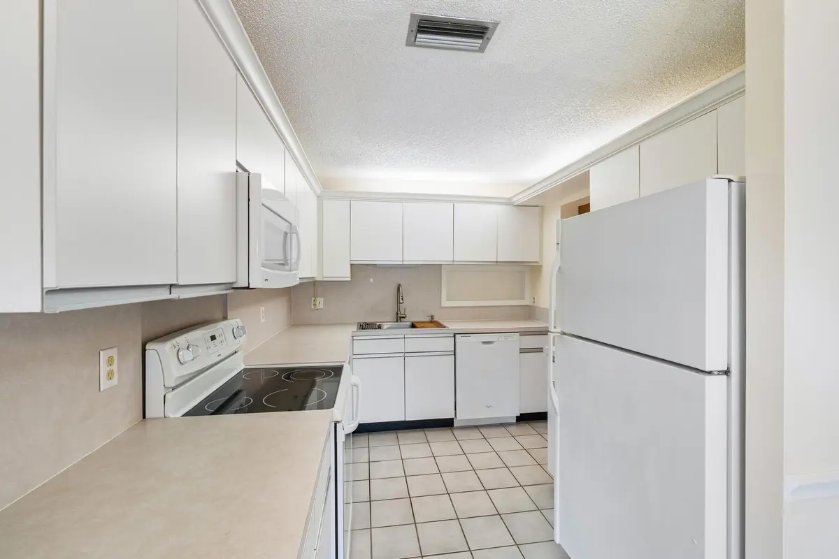 10101 Mangrove Dr. Apt 201-9 at 10101 Mangrove Drive 201, Boynton Beach
