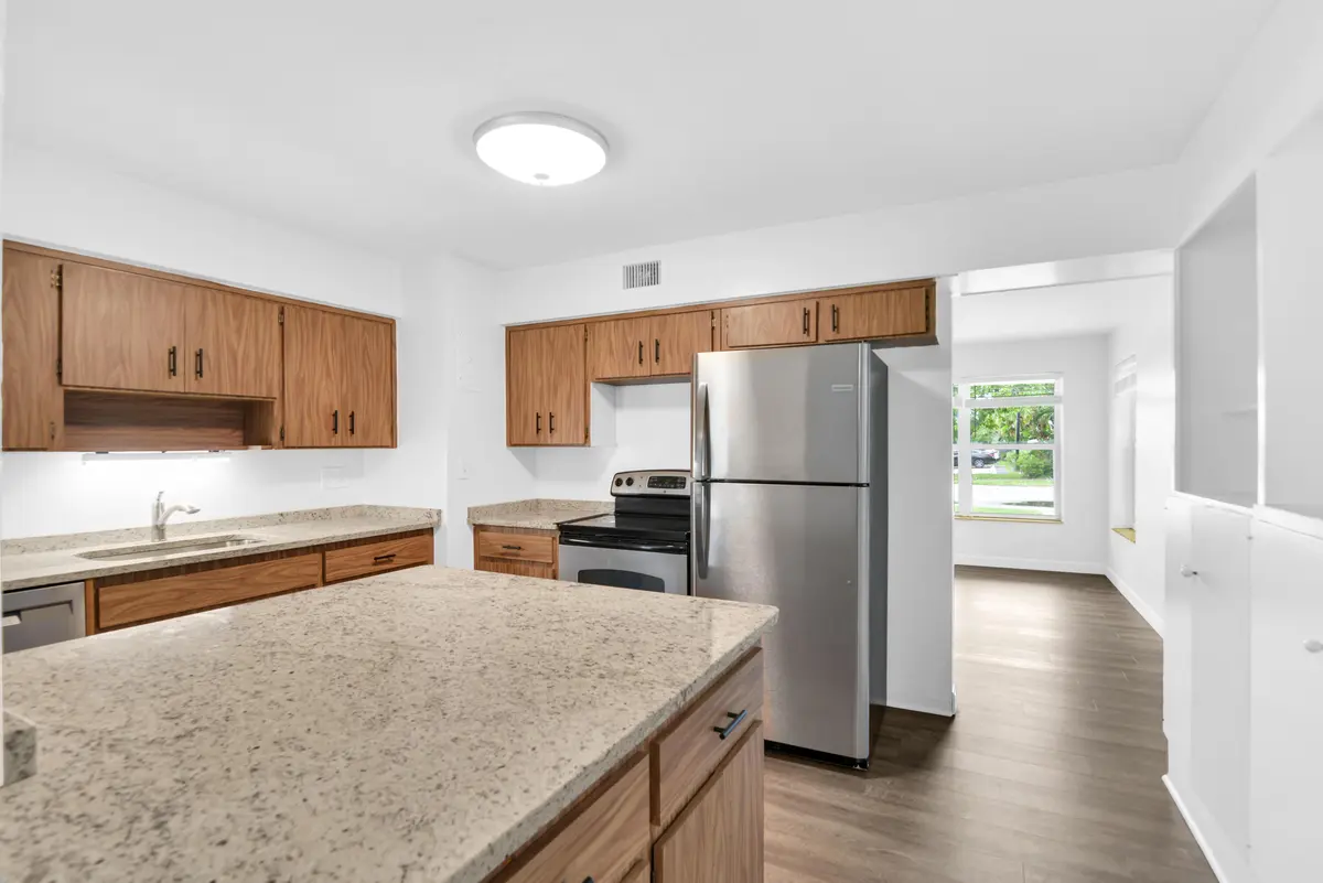 Kitchen Stainless Appliances at 8 NE 15TH Avenue, Pompano Beach