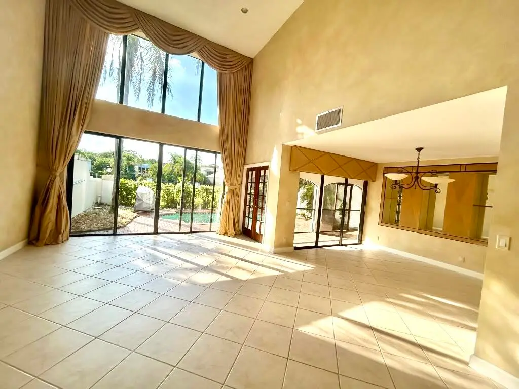PHOTO-2026-09-17-09-52-22 4 at 22641 Caravelle Circle 22641, Boca Raton